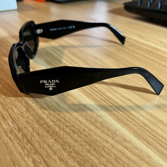 Prada Sunglasses - Picture 3 of 4